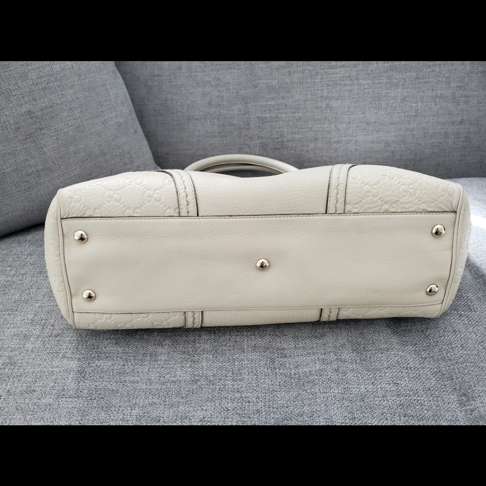 Large Gucci Guccissima Signoria Tote - Picture 3 of 16